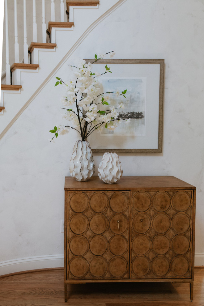 Entryway - transitional entryway idea in Baltimore