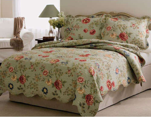 American Traditions Edens Garden Twin Quilt with Pillow Sham