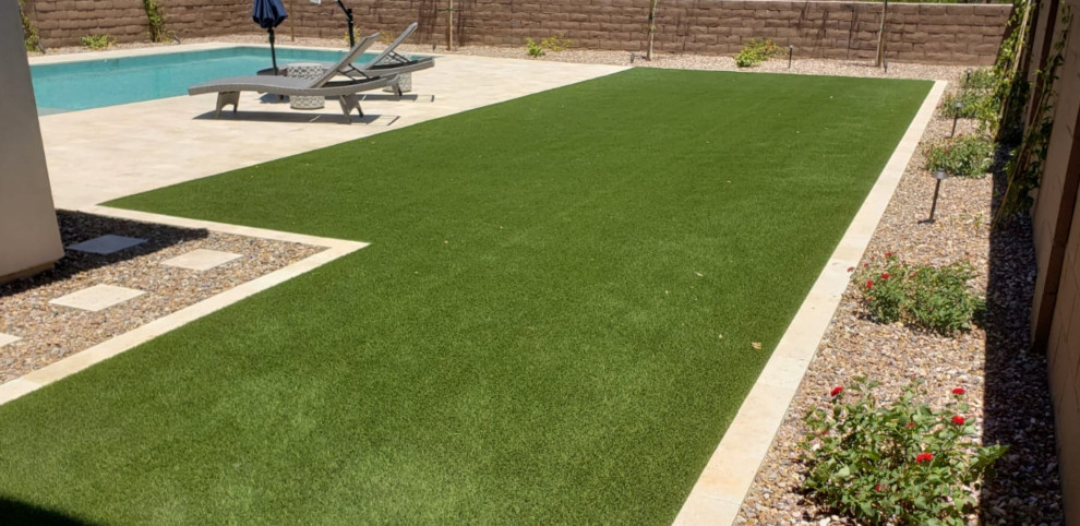 Example of a transitional pool design in Phoenix