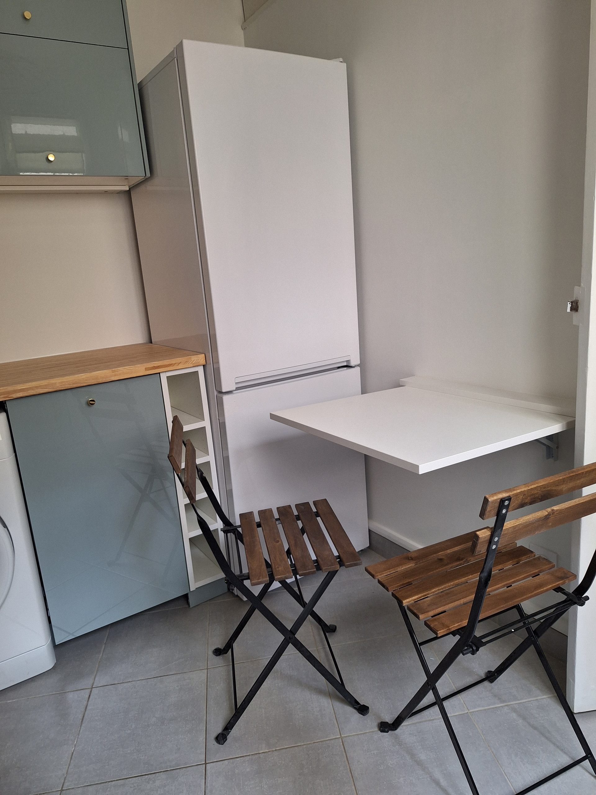 Rénovation partielle, décoration et ameublement d'un appartement ancien