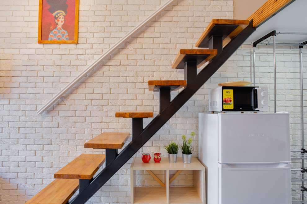 Маленькия двухуровневая студия