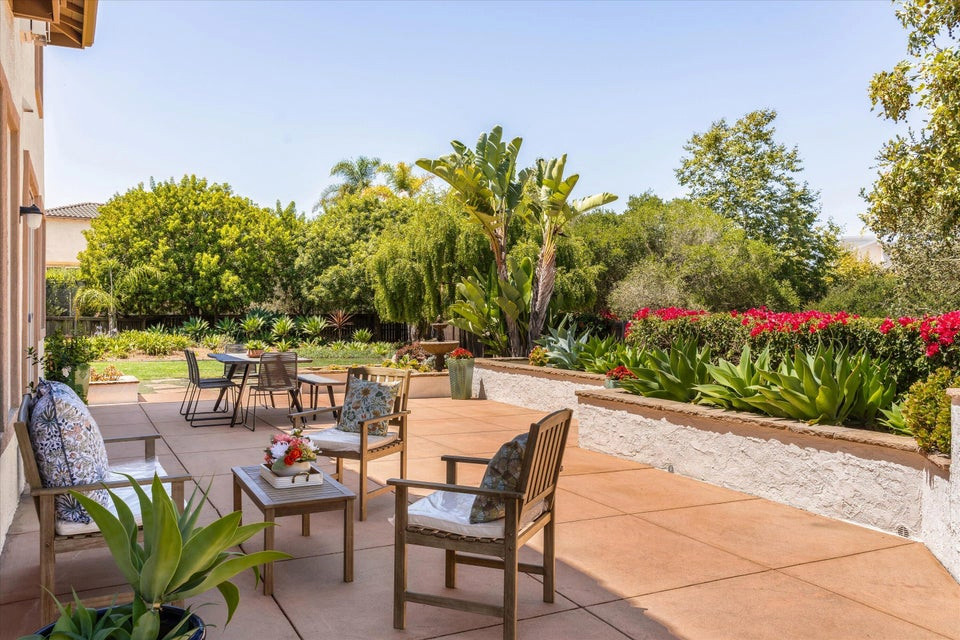 529 High Grove Santa Barbara, CA 93111 | Staging