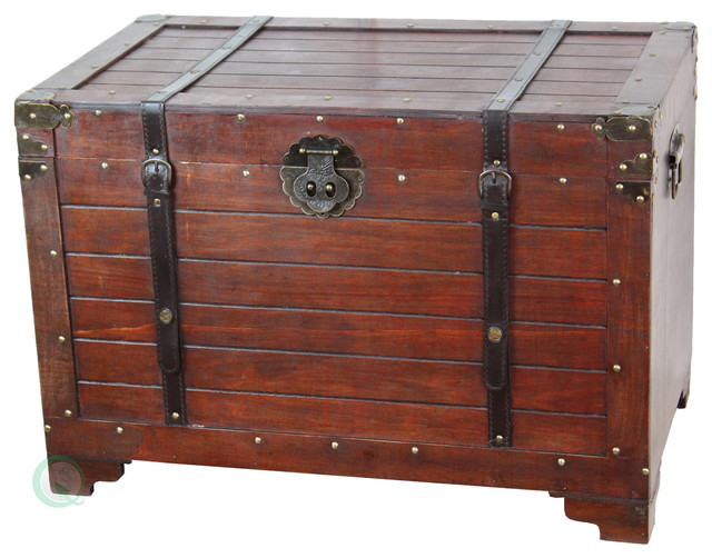 old fashioned wood storage trunk wooden treasure hope chest old fashioned wood storage trunk wooden treasure hope chest