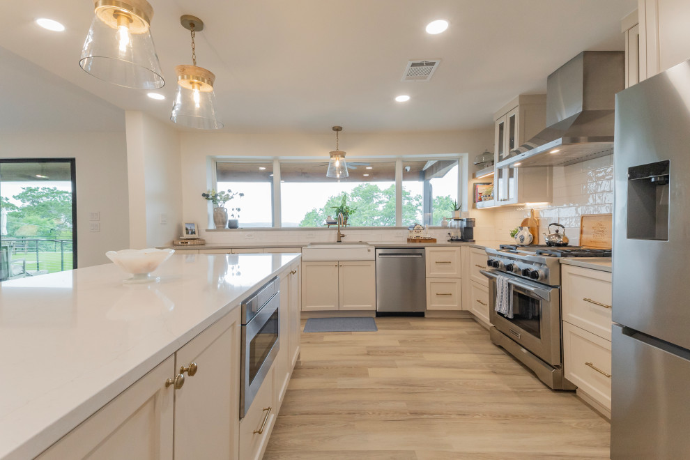 6302 Lynn Lane - Reit Above It All