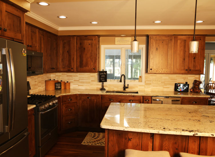 Example of a mountain style kitchen design in Cedar Rapids