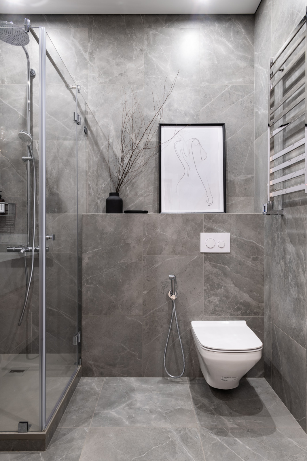 Журнал «Идеи Вашего Дома» назвал этот интерьер «обволакивающий уютом»