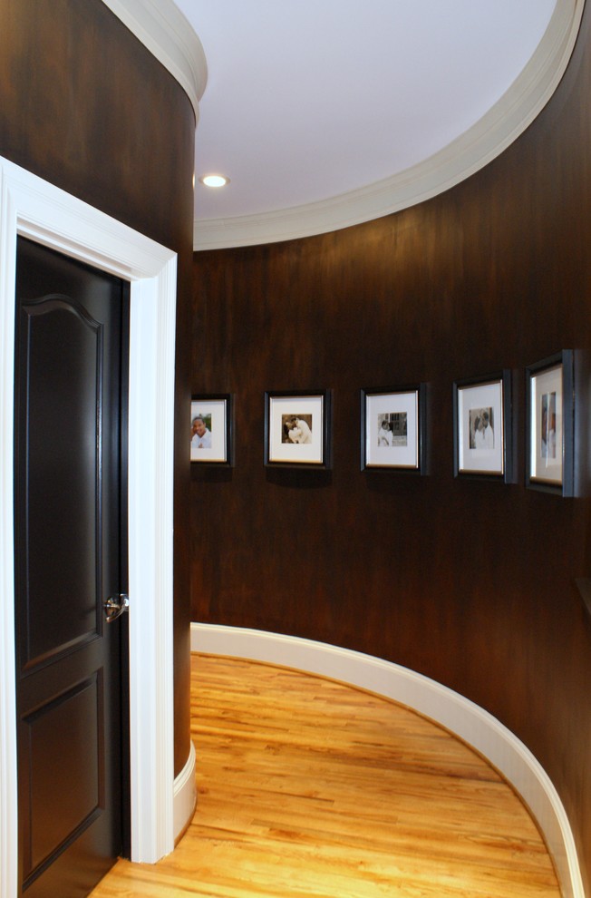 This is an example of a contemporary hallway in Atlanta.