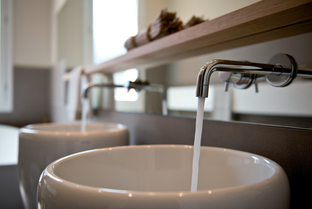Memorie disegnate contemporary-bathroom