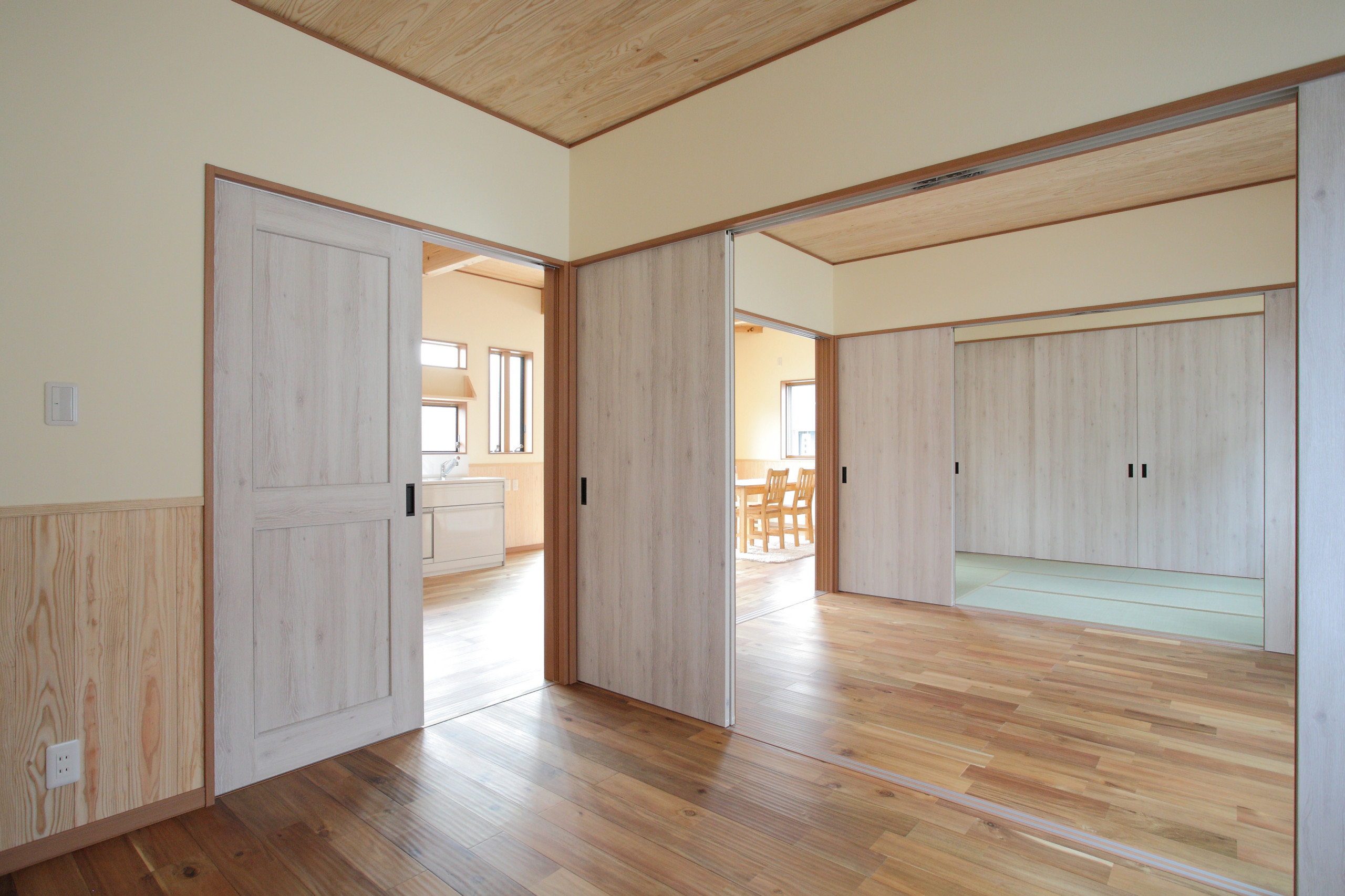 広々とした開放感ある平屋の家