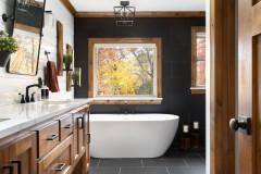 10 Stylish Spa-Like Bathtub Setups