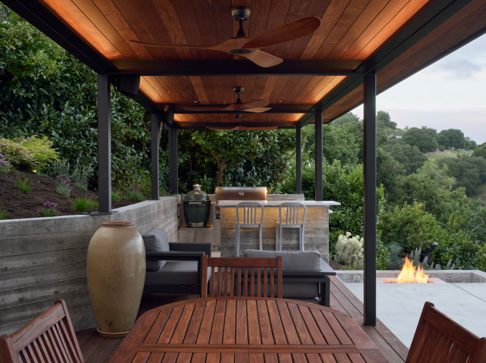 Example of a 1950s patio design in San Francisco