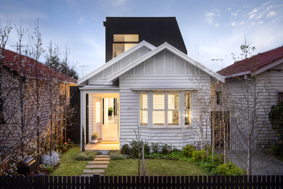 This is an example of a contemporary white exterior in Melbourne.