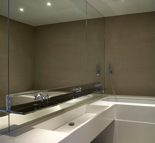 Family Home Notting Hill, London contemporary-bathroom