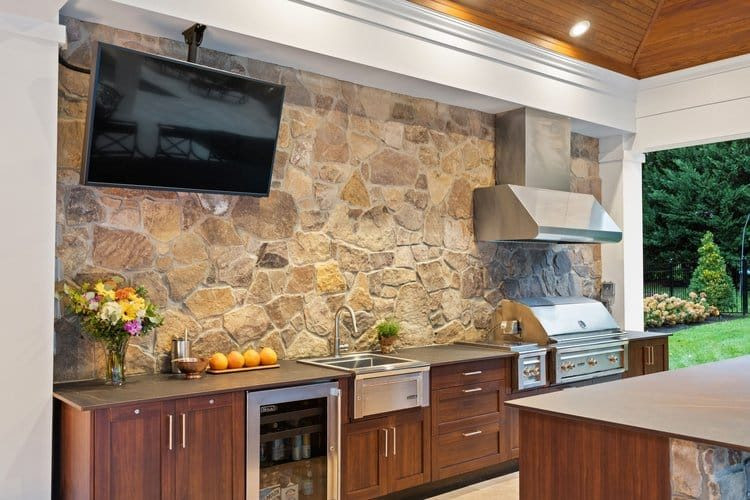 The Raspberry Falls Estate — A Leesburg, VA Estate