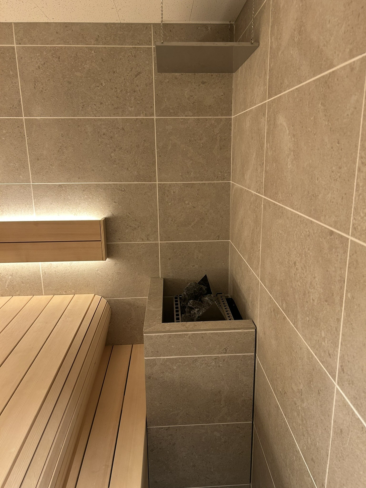 田園調布の家（大きなお風呂とサウナがある家）