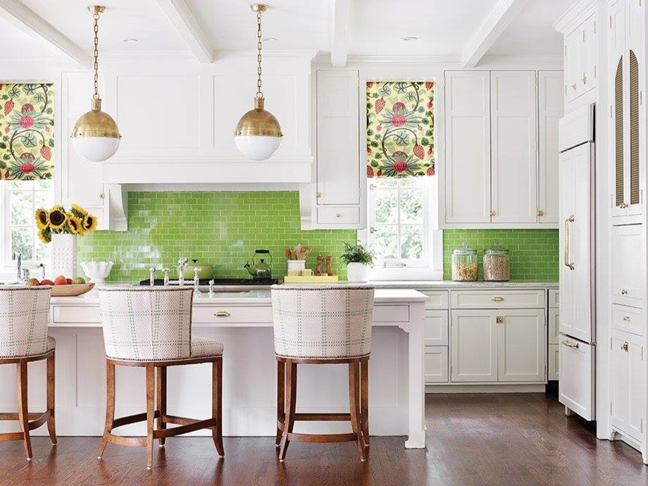 Example of a transitional kitchen design in Charlotte