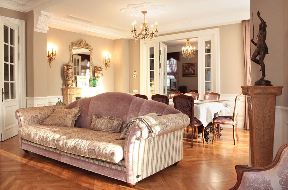 Recreating the Interior of the Chekhov’s Period in a Suburban Residence