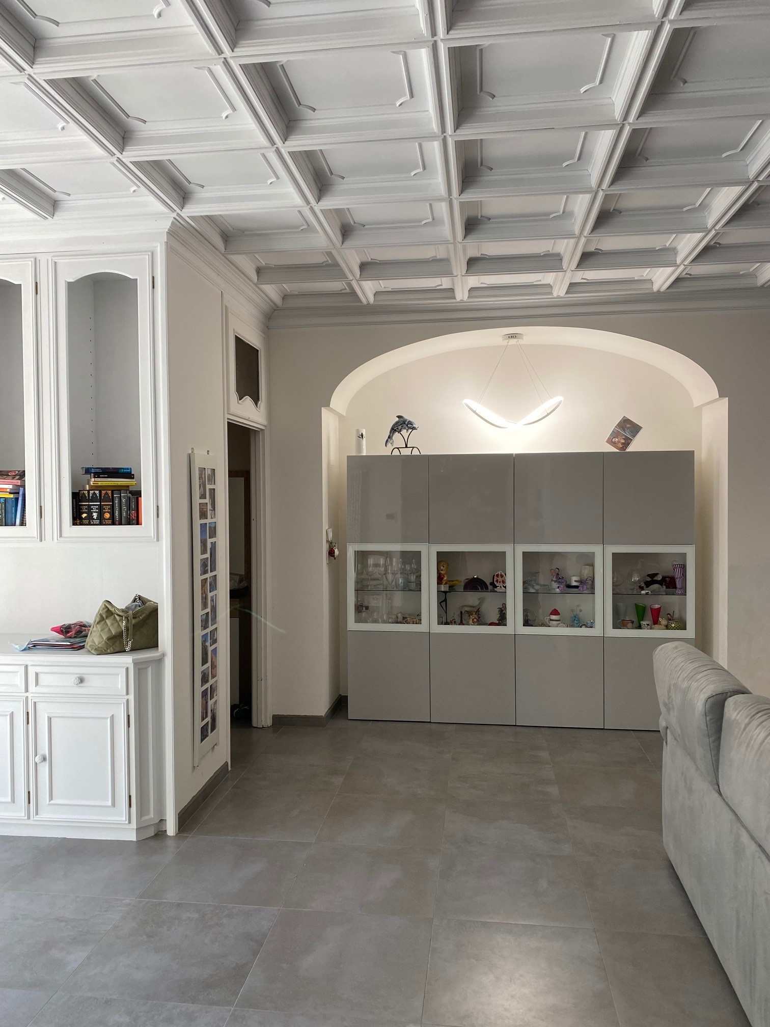 La nicchia nel salone prima del restyling