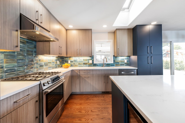 Gorgeous Backsplash contemporary-kitchen