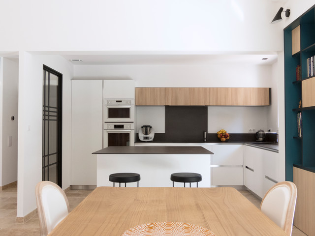 Villa D contemporary-kitchen