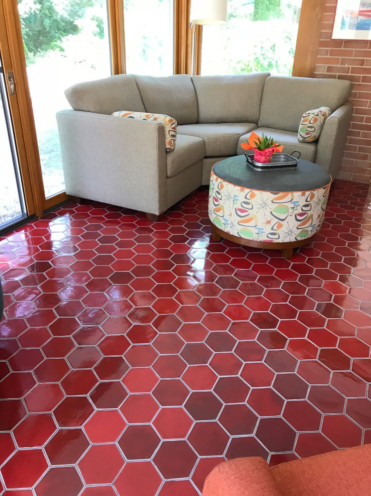 This is an example of a mid-sized midcentury sunroom in Other with ceramic floors and red floor.