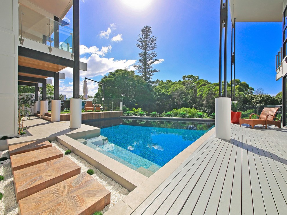 Contemporary pool in Brisbane.