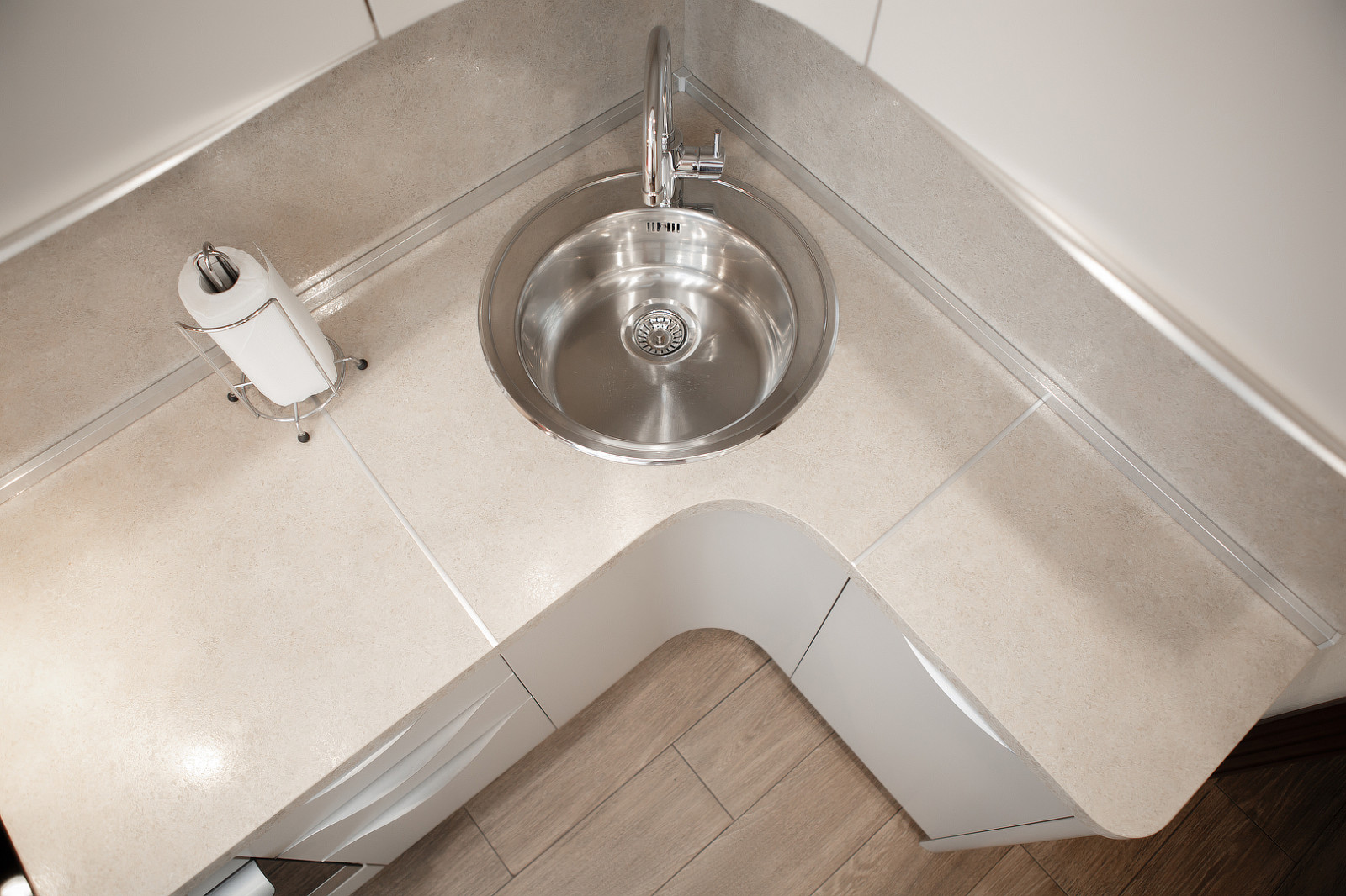 Небольшая кухня на Варшавской