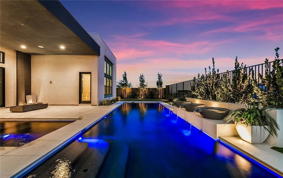 ASCENSION Desert Modern