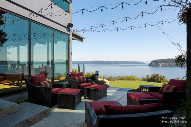 Gig Harbor, Washington  | Vine Design Group contemporary-patio