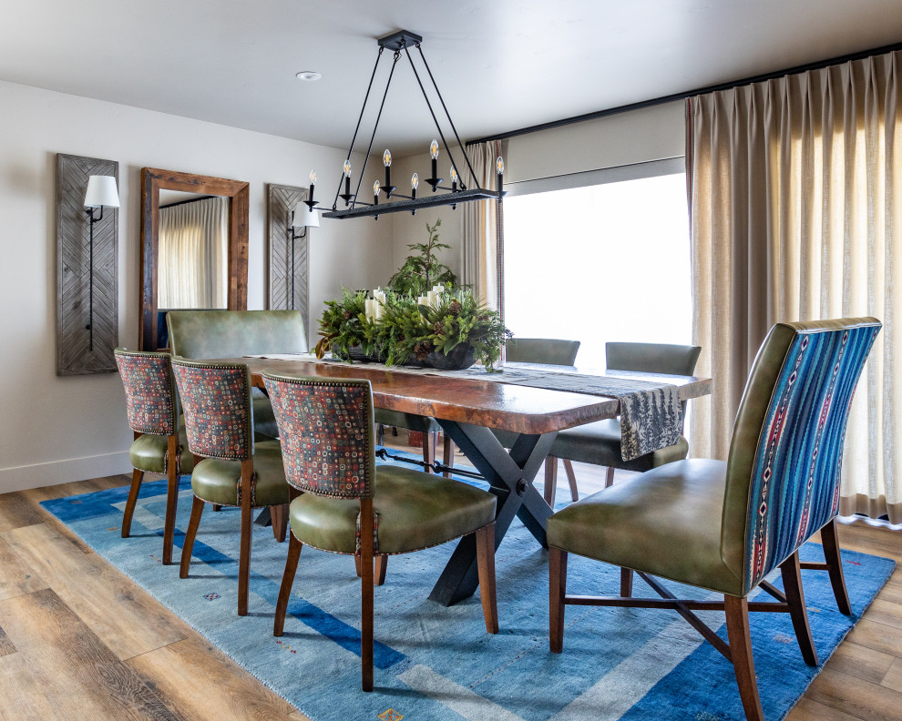 Transitional dining room photo in Sacramento