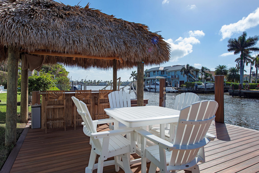 Deck - transitional deck idea in Miami