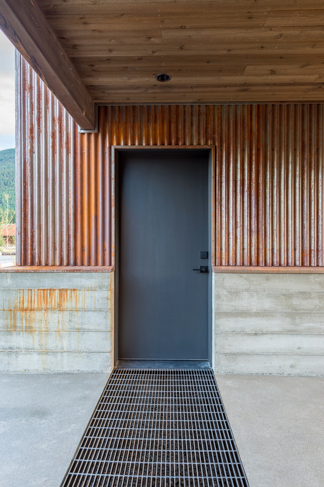 Inspiration for a rustic home design remodel in Seattle