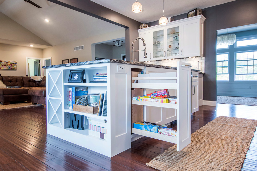 Inspiration for a transitional kitchen remodel in Cincinnati