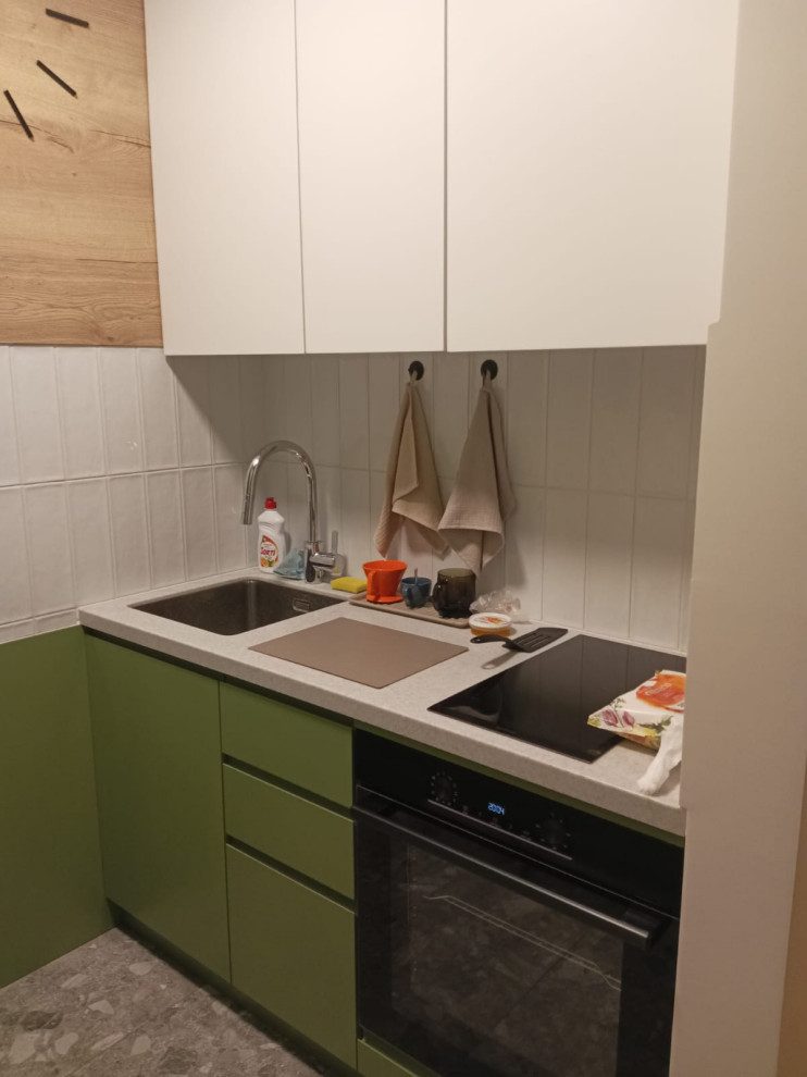 Кухня и шкаф синтегрированными ручками