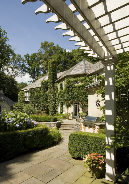 Howard Roberts mediterranean-patio
