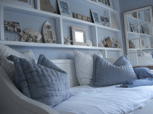 Beach House - Beach Style - Bedroom - Los Angeles - by Dailinger Designs