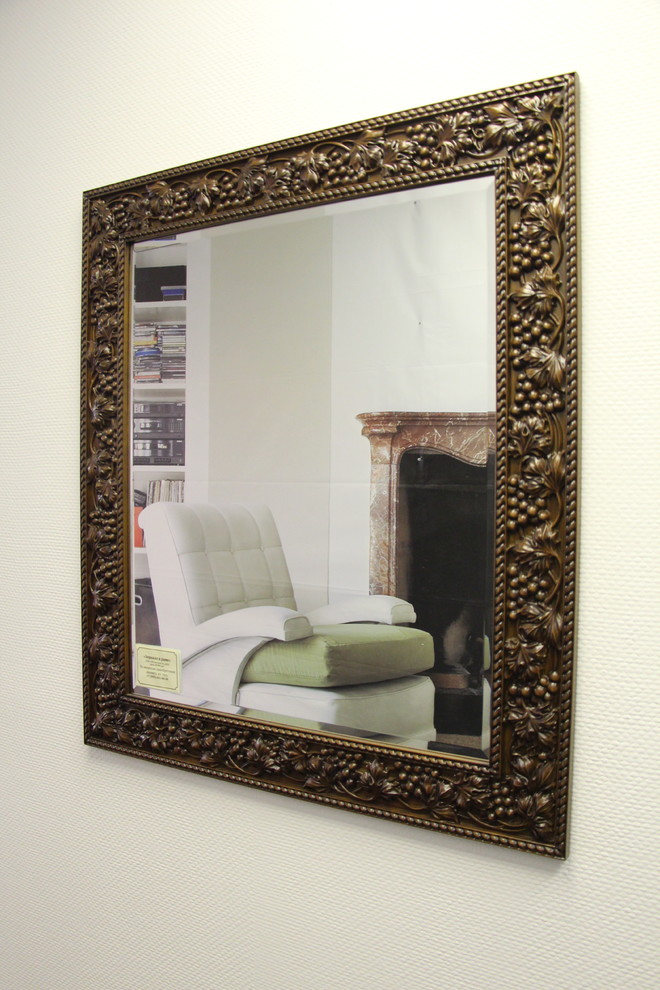 Зеркала в раме