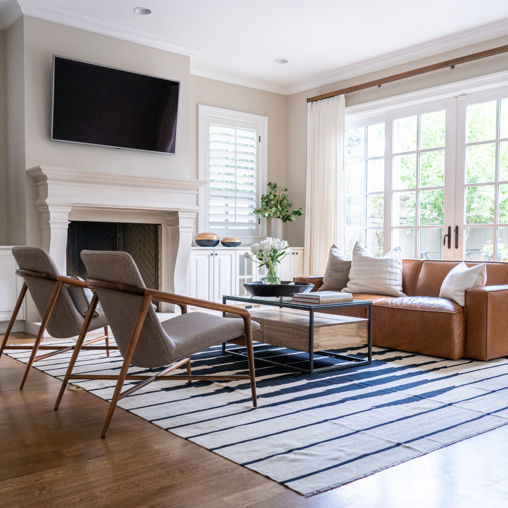Transitional Yet Contemporary Staging