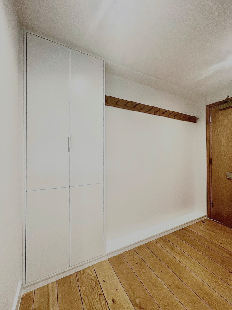 Refurbish entrance of schoolhouse project