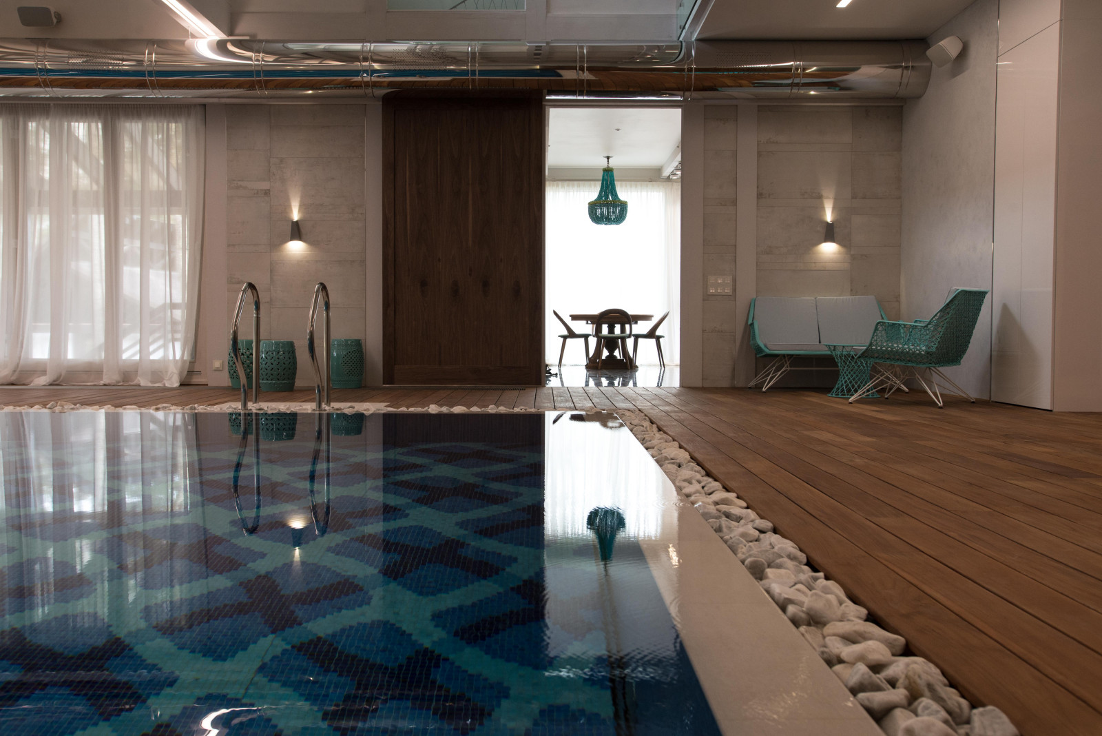 istHILLS бассейн в Подмосковье dcCONSTRUCTIONS.RU