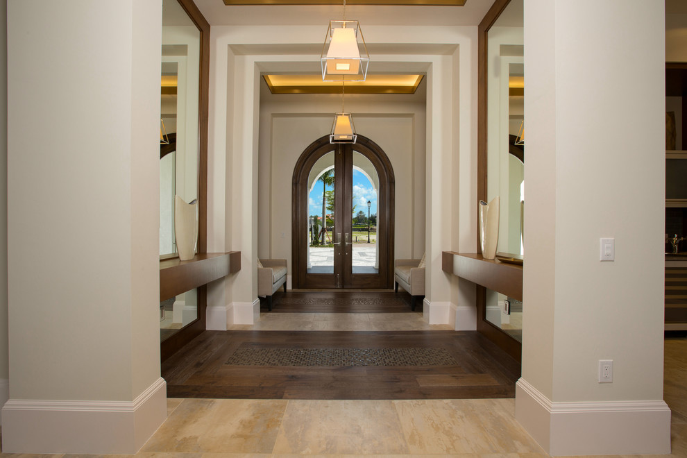 Inspiration for a transitional home design remodel in Miami