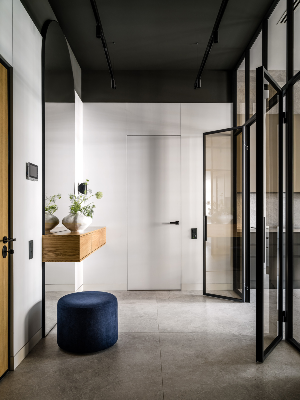 Квартира для семьи в Лофт Комплексе