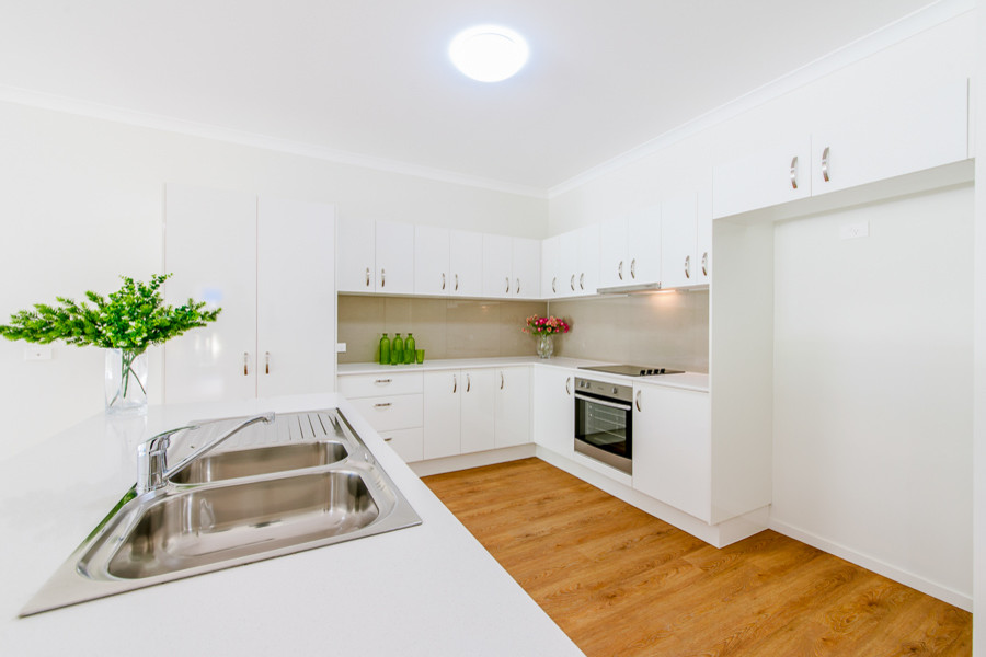 Photo of a contemporary kitchen in Sunshine Coast.