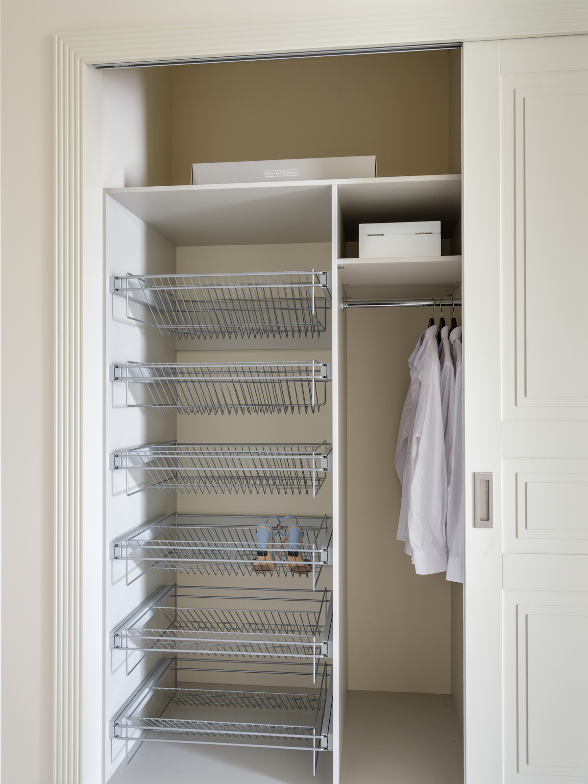 Трехкомнатная квартира в ЖК Крестовский de luxe - 129м²