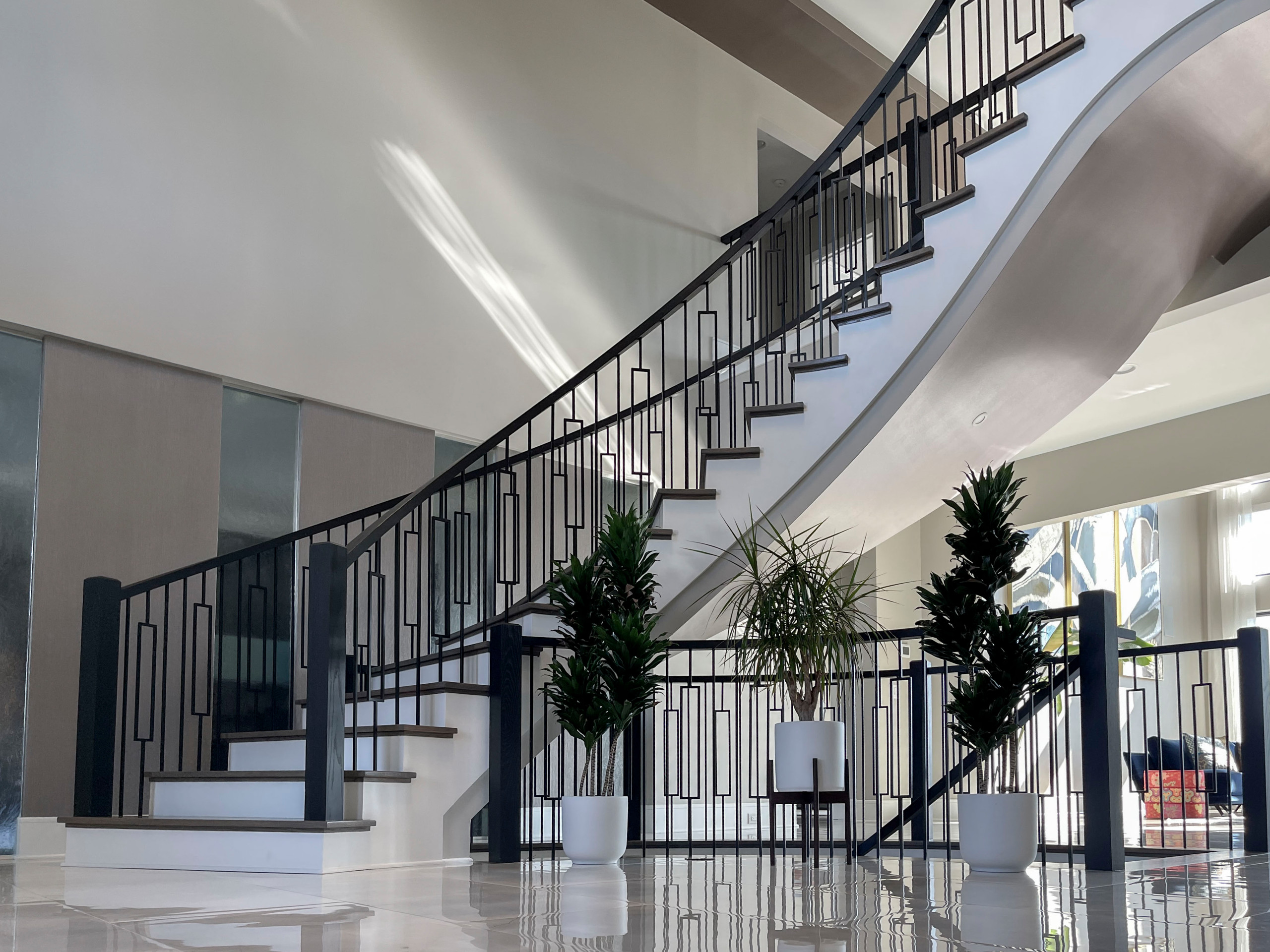 114_Striking Floating-Curved Staircase, Leesburg VA 20175