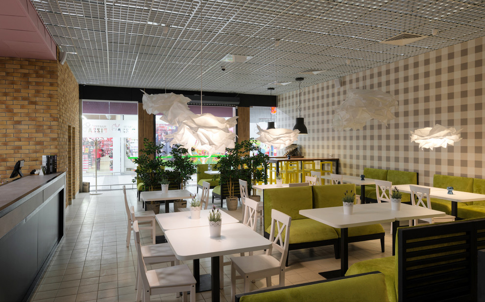 Реализованный проект городского кафе. Дизайн проект пиццерии. Фото.