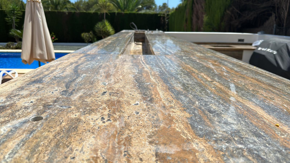 Foto de patio in patio With cocina exterior and adoquines de piedra natural