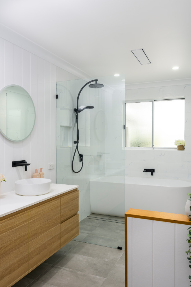 Main bathroom