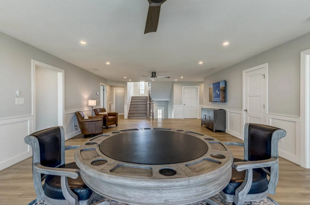 Dolphin Watch (2023)