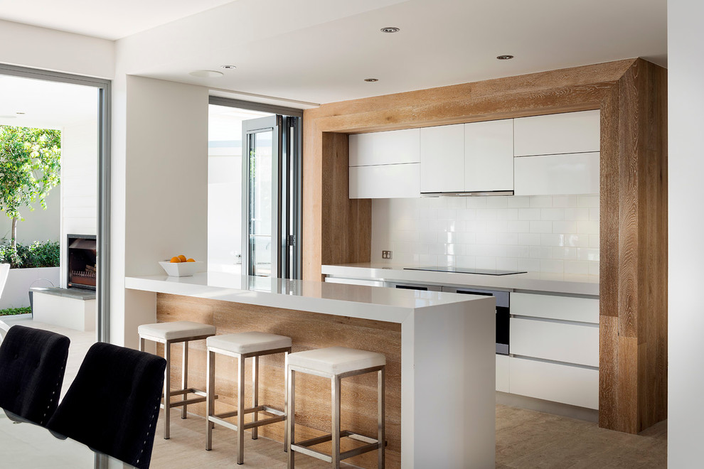This is an example of a modern kitchen in Perth.